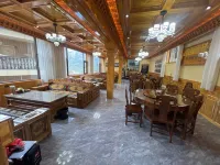 Ya'an 18 ° · Full View Sunrise View Homestay (Zagana Runwugou Branch) - breakfast
