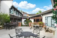 Hongcun Li · Qinghe MIRACLE · WONDERLAND Leisure Courtyard Mountain View Resort Chinese Inn