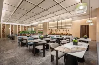 Days Hotel BY WYNDHAM WEIFANG QINGZHOU - parking