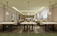 GreenTree Inn Express Hotel (Hotan Tuancheng Scenic Area) - 3성급