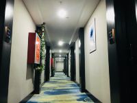 派酒店(信阳火车站天润广场店) - 公共区域
