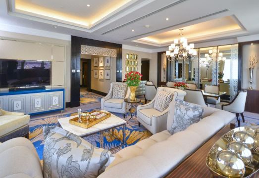 다이아몬드 호텔 필리핀 객실 내부