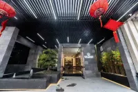 Poli Garden Hotel فنادق في مديرية تشيان وَي
