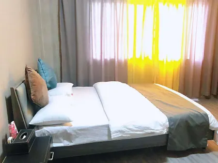 Longyan Holiday Inn Отели рядом со станцией Yongding Railway Station