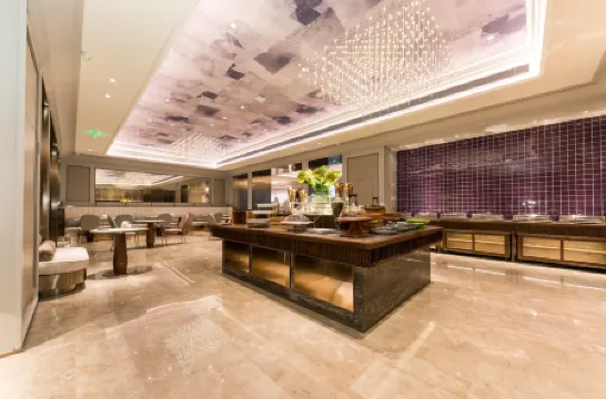 Mercure Hotel Отели в г. Хух-Хото