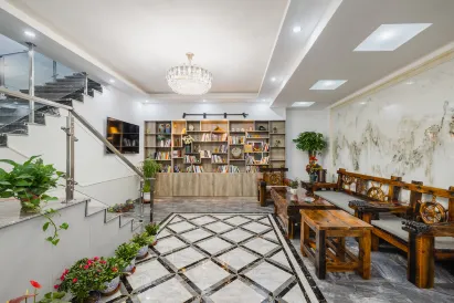 โรงแรมซินเยว่ (จัตุรัสศาลากลางเมืองใหม่ สนามบินเถาหยาง เสิ่นหยาง)