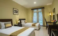 Puteri Gunung Hotel Hotels near WISATA AIR KP.CIJAMBE CICANGKANG HILIR
