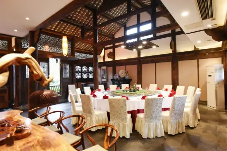 Mengtongquan Hotel Отели рядом с достопримечательностью «Sandaoyan»