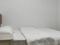 济南糖宝公寓 - 大床房（公共卫浴）（无窗）