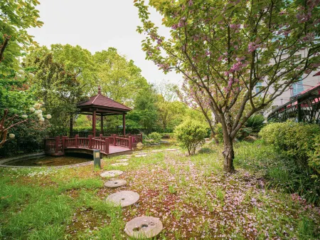 Ramada Plaza by Wyndham Shanghai Pudong Airport