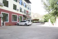 Yesanpo Bailixia Shengjing Farmhouse Manor