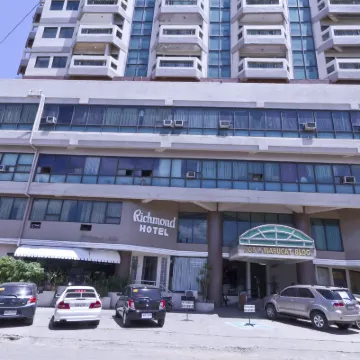 โรงแรมริชมอนด์พลาซ่า โรงแรมใกล้ศูนย์การค้า Ayala Center Cebu