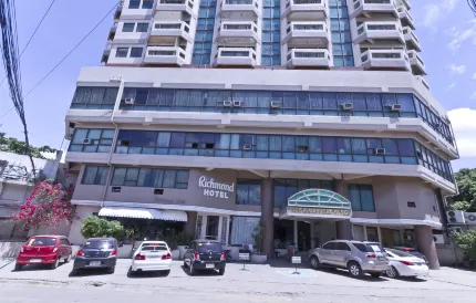 Richmond Plaza Hotel