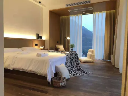 Wild gas sink mountain home stay Отели рядом с достопримечательностью «Lu Yuan Ping»