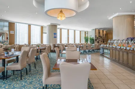 Zhongyin Hotel Отели рядом с достопримечательностью «Baoding Bus Changchengchang Station»