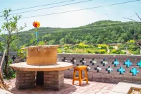Yan'an Lingxiu Quadrangle Inn - Homestays