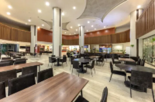 Oceanfront Born Sea View Hotel (Boao Golden Bay Nanhai Museum Branch)