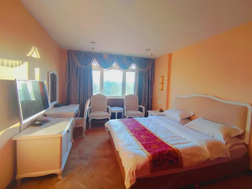 Urumqi Runhua Hotel