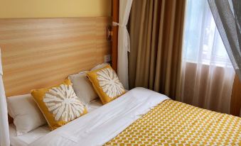 Guangzhou Guangwan Hotel (Chenjiaci Subway Station)