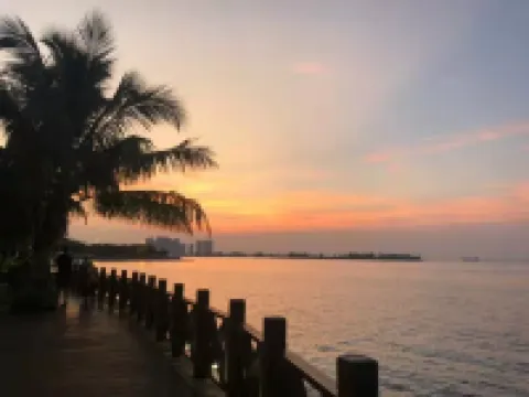 Liangzhi Huipin Hotel (Friendship Commercial Plaza Branch, Qilou Old Street, Haikou)