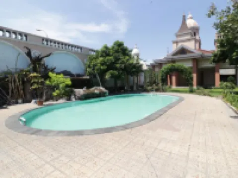 Hotel Antariksa Hotels in Krembangan