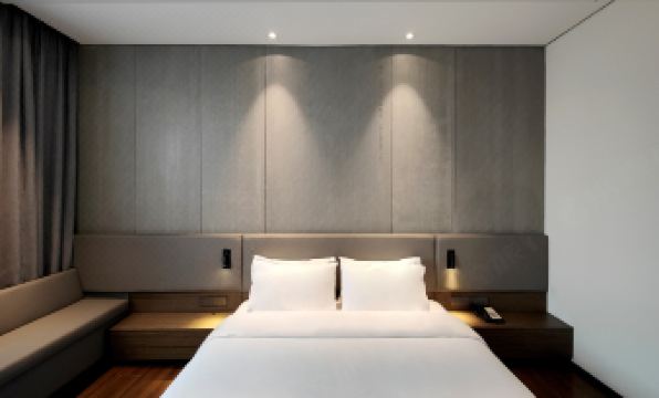 Elong ETANG Hotel (Guangzhou Baiyun Airport Renhe Subway Station)