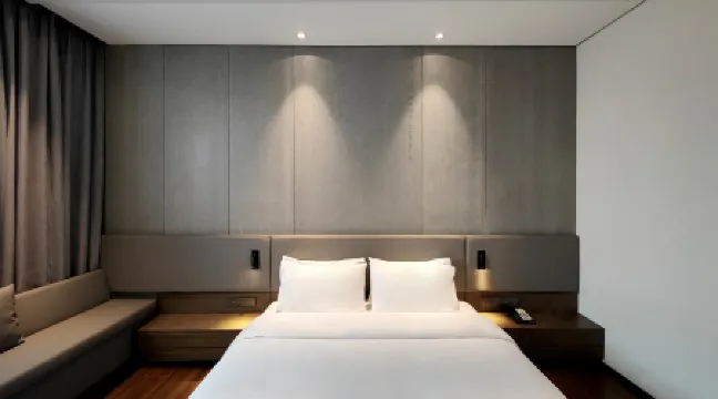 Elong ETANG Hotel (Guangzhou Baiyun Airport Renhe Subway Station)