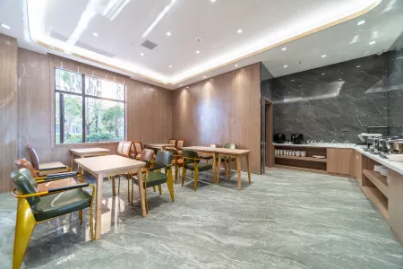 Chuxing Xinxi Hotel (Zhuhe branch) Отели в г. Цзянли