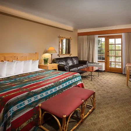 Heathman Lodge