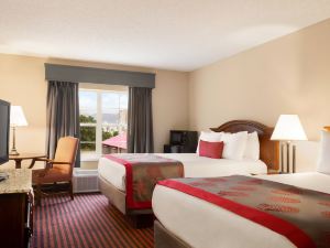 Ramada by Wyndham Pigeon Forge North