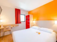 ibis budget La Rochelle Centre les Minimes Hôtels à : La Rochelle