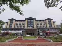 BARTON HOTEL Hotel dekat Yangchunling Scenic Area