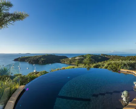 Delamore Lodge Hotels in Waiheke Island