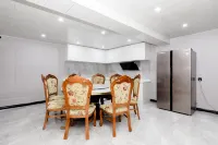 Yuntian Business Hotel (Yakeshi Railway Station Passenger Transport Station) Hotels in Yakeshi