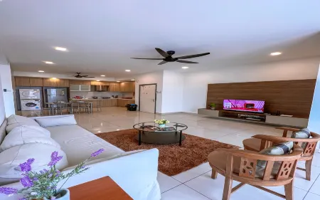 Da Men Subang Jaya USJ by Iconique Отели рядом с достопримечательностью «The Square @ One City»