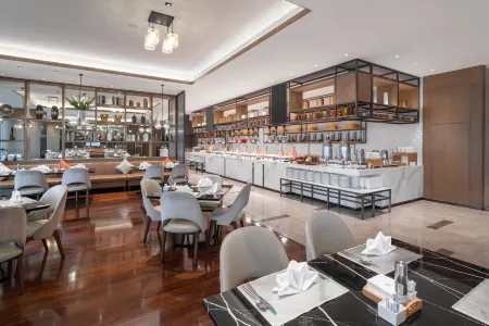 Projoy Hotel Tianfu Отели рядом с достопримечательностью «Singapore-Sichuan Hi-Tech Innovation Park»