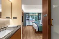 Qiqushan Hotel Hotels in Zitong