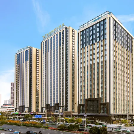 Vienna International Hotel (Jinan Olympic Sports Center Longao Building Branch)