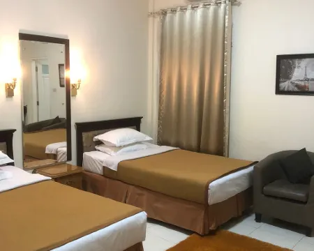 莫妮卡酒店 北托拉查縣酒店