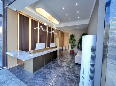 Taibai Hotel Отели в г. Вэньси