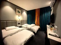 Leli Town Jixiang Homestay - Inns