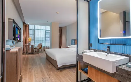 Echarm Hotel (Guangzhou Baiyun Station Jiangxia Subway Station)