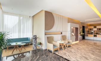Homeinn · neo (Lvliang Xiaoyi Yong'an Road Financial Center)