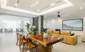 Qiuxi·aki Starry Sky Hot Spring Homestay (Anji Yunshang Grassland Branch)