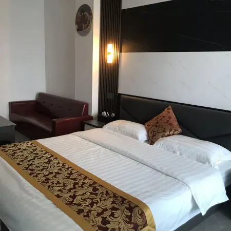Kaiping Jiayuan Commercial Apartment (Tangkou)