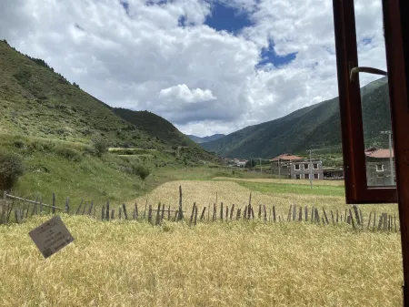 Kangding Meet Gongga Homestay