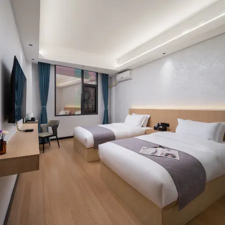 Yuanmou Yuepan Pearl Hotel (Yuanmou Central Bus Station)
