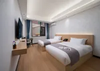 Yuanmou Yuepan Pearl Hotel (Yuanmou Central Bus Station) - ที่มีที่จอดรถ