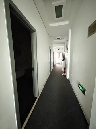 Shumeijia Express Hotel (Yuanhua Xintiandi Shopping Plaza) Отели рядом с достопримечательностью «Wuchangshi Jianshe Da Walking Street»