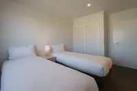 Snowy Peak Apartment